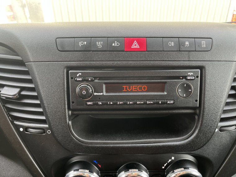 Vehicle Image 41
