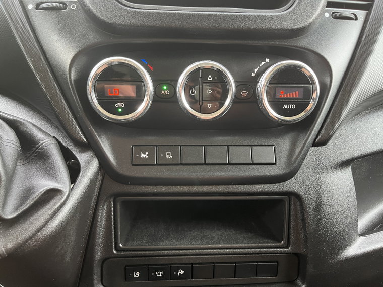 Vehicle Image 46
