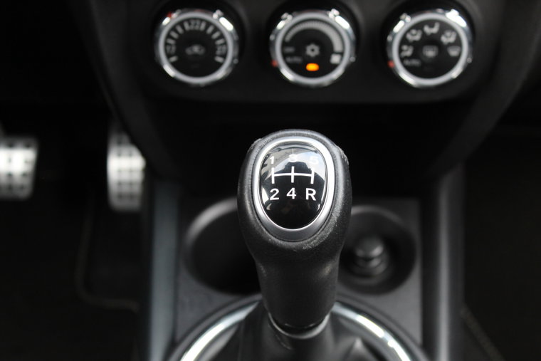 Vehicle Image 16