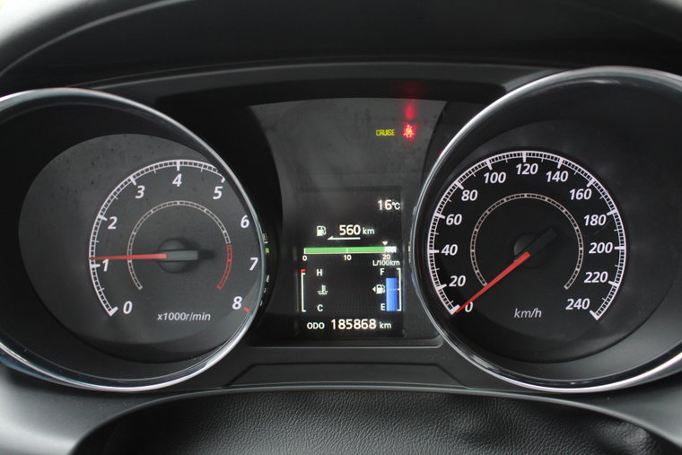 Vehicle Image 32
