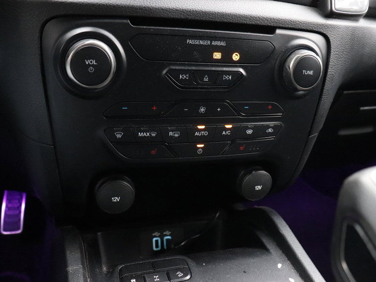 Vehicle Image 24