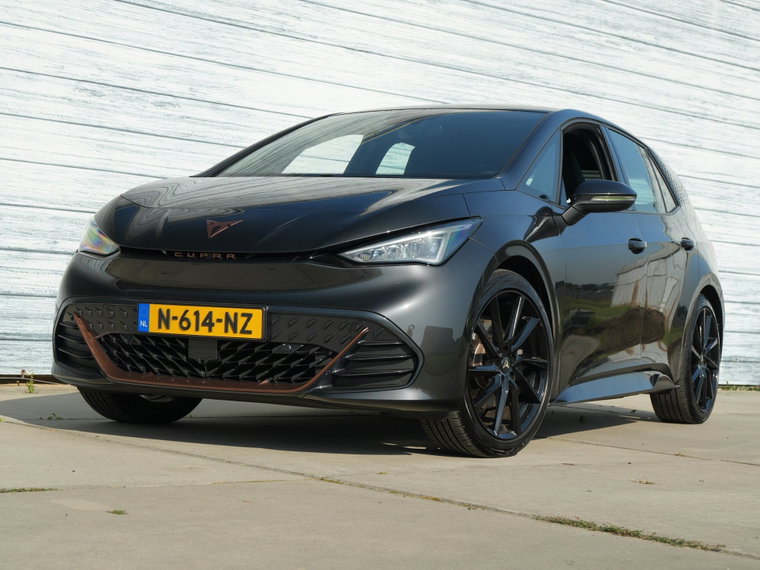 Vehicle Image 5