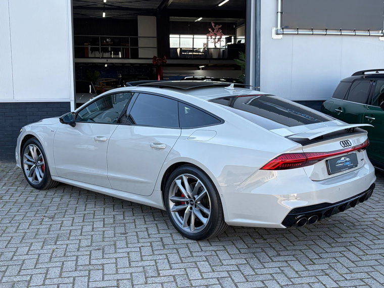 Vehicle Image 26