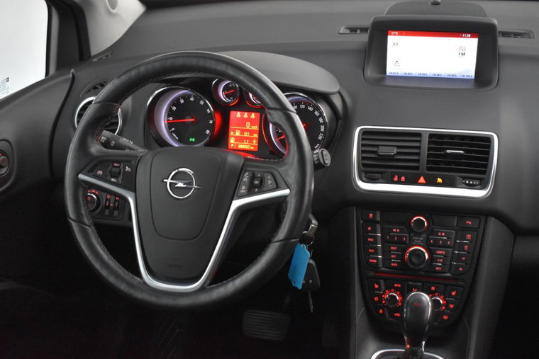 Vehicle Image 12