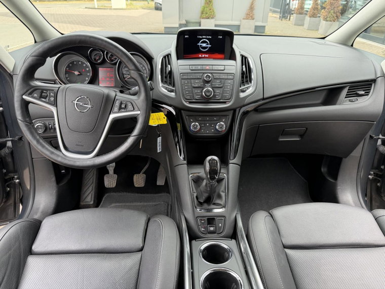 Vehicle Image 28