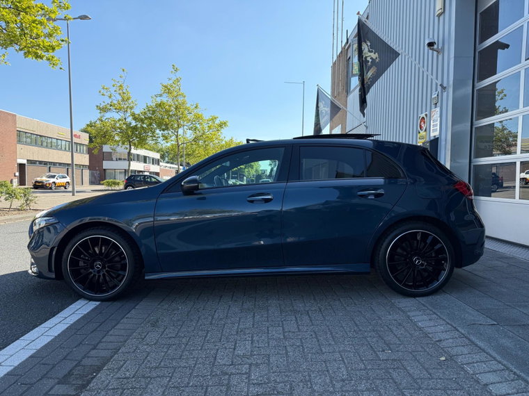Vehicle Image 28