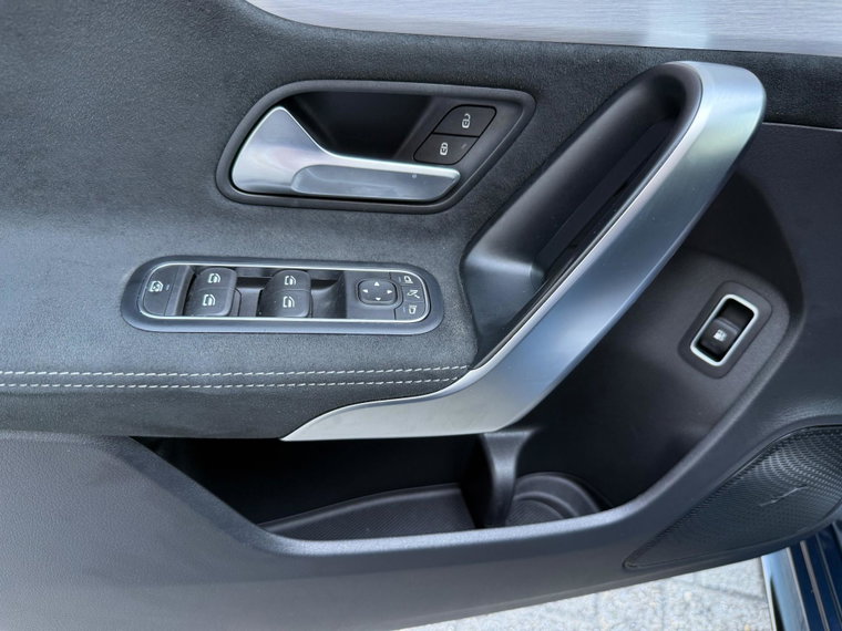 Vehicle Image 41