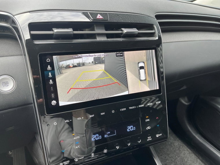 Vehicle Image 25
