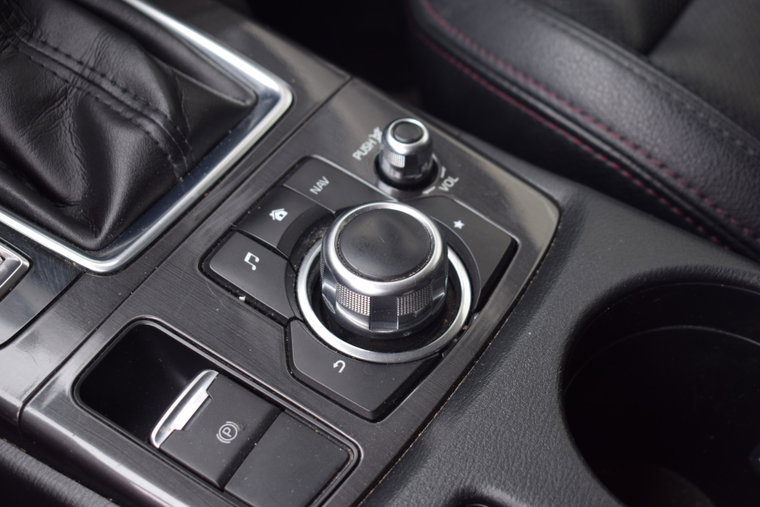 Vehicle Image 15