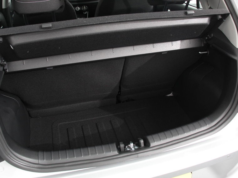 Vehicle Image 33