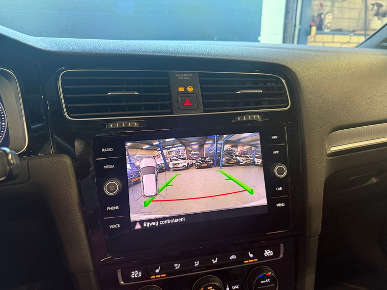 Vehicle Image 38