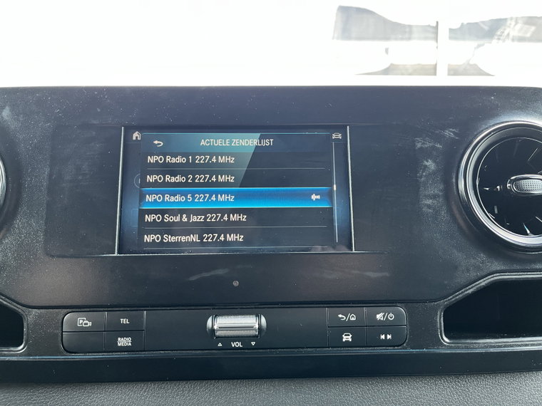 Vehicle Image 47