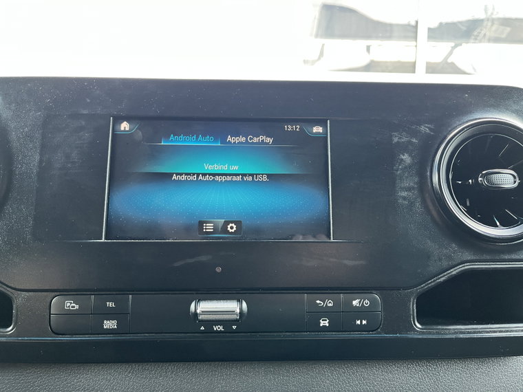 Vehicle Image 48
