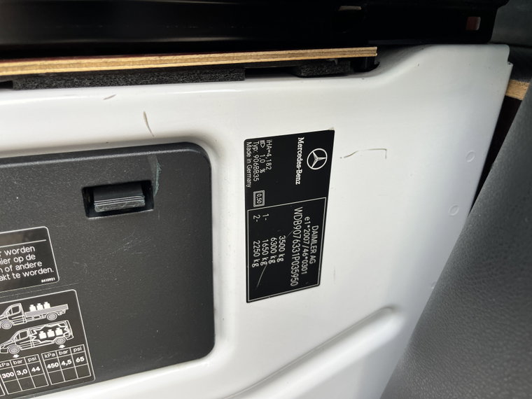 Vehicle Image 52