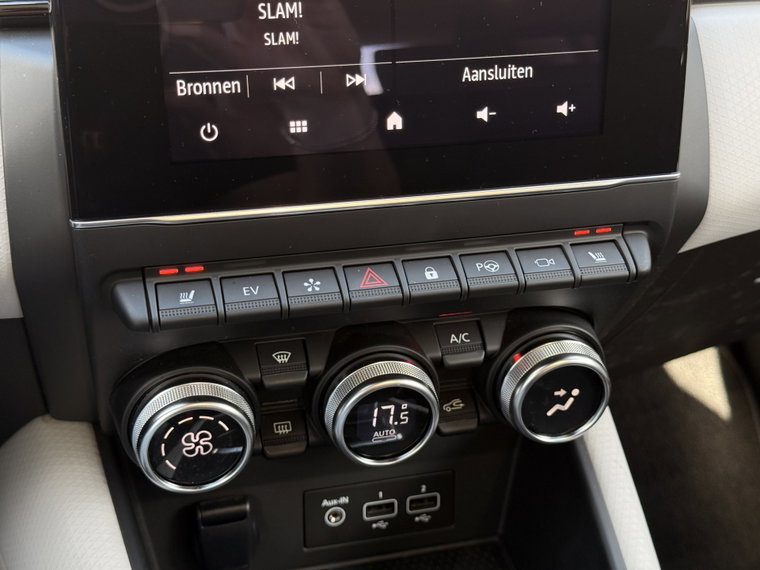 Vehicle Image 37