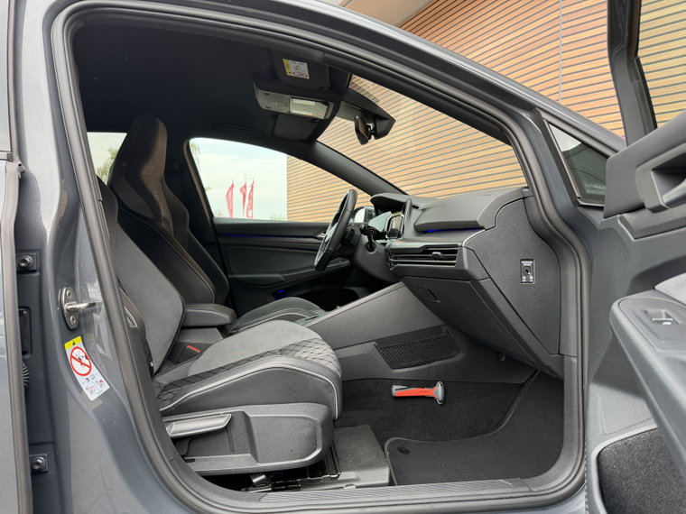 Vehicle Image 47