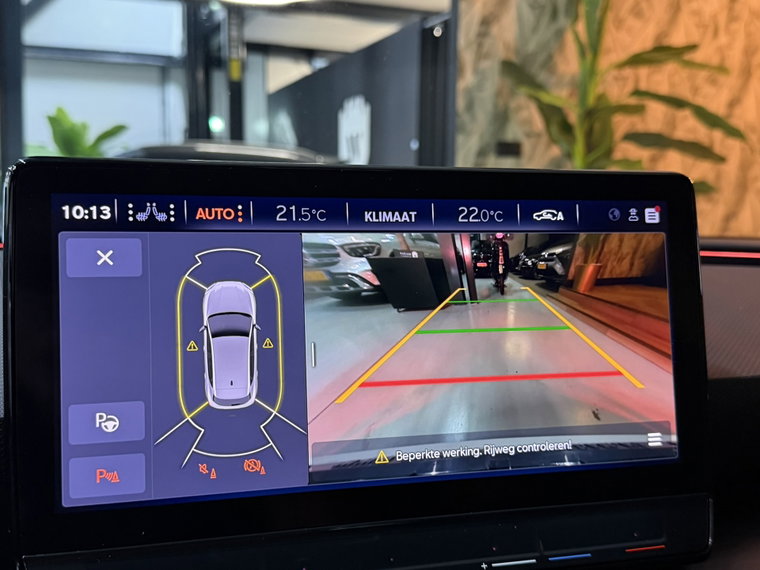 Vehicle Image 37