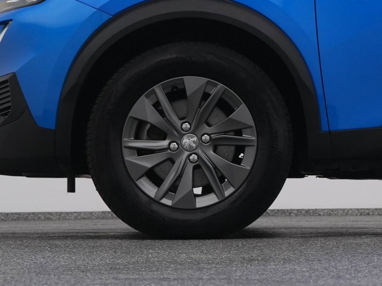 Vehicle Image 40