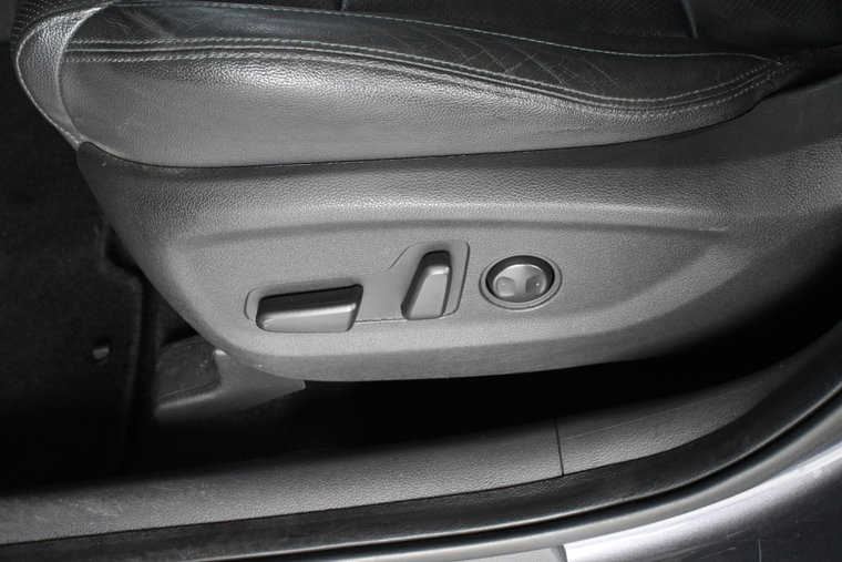 Vehicle Image 40