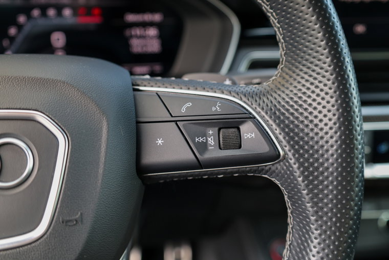 Vehicle Image 40
