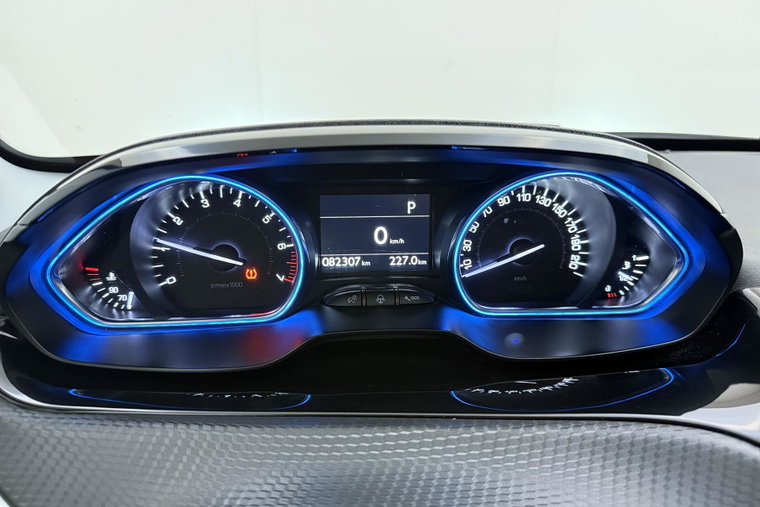 Vehicle Image 30