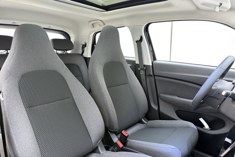 Vehicle Image 15