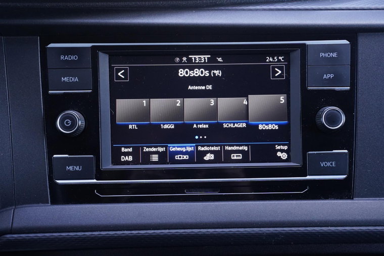Vehicle Image 24