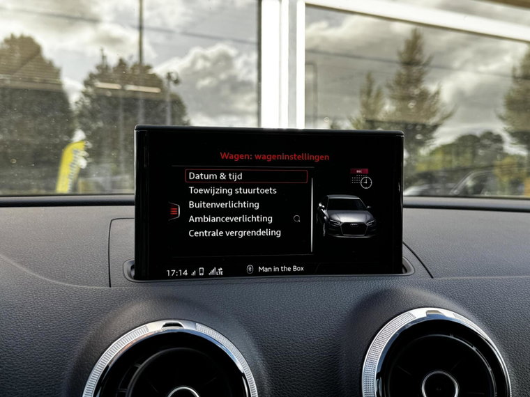 Vehicle Image 35