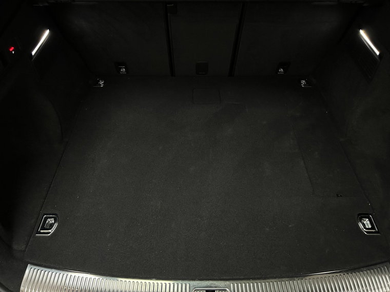 Vehicle Image 37
