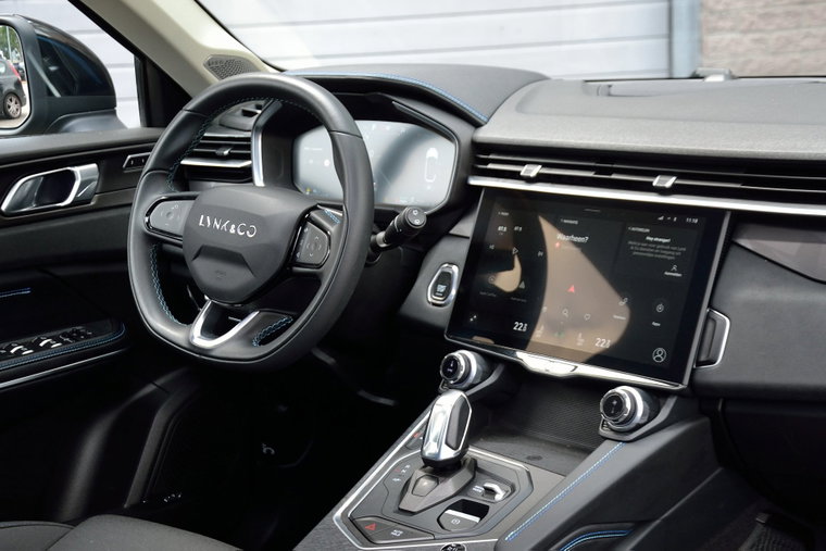 Vehicle Image 9