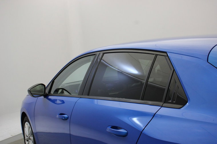 Vehicle Image 33
