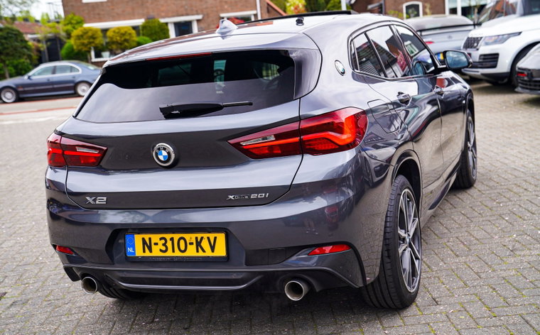 Vehicle Image 11