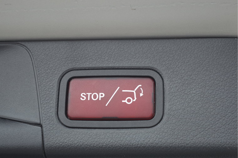 Vehicle Image 24