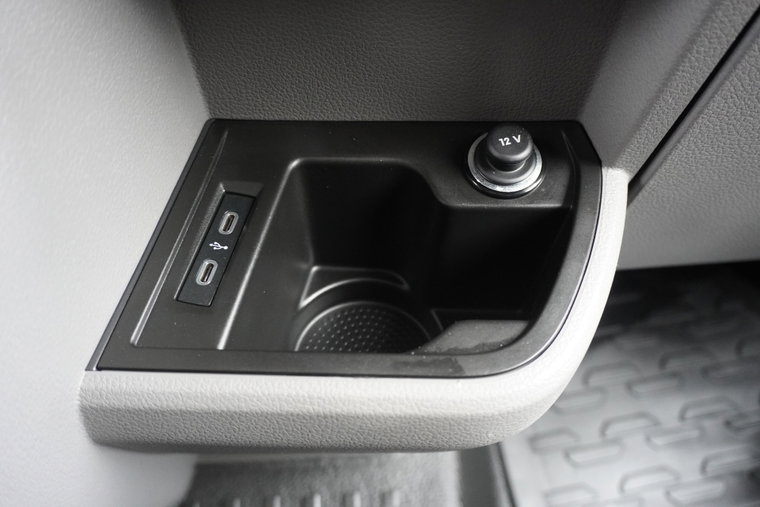 Vehicle Image 23