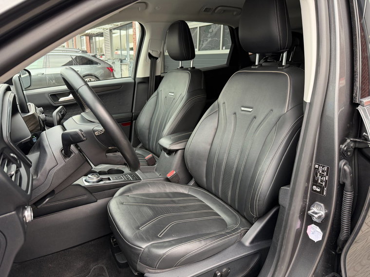 Vehicle Image 18
