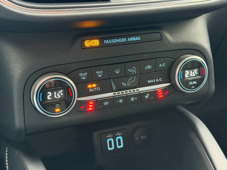 Vehicle Image 28
