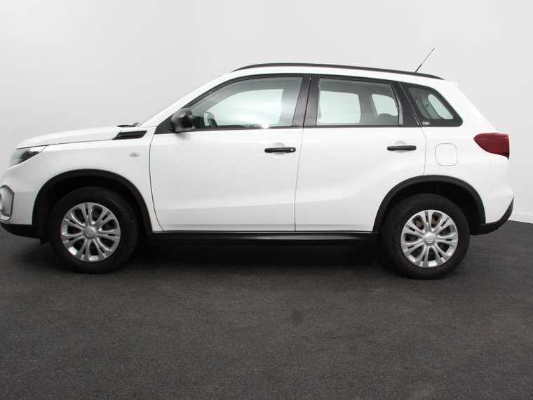 Vehicle Image 8