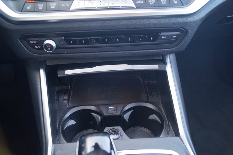 Vehicle Image 28