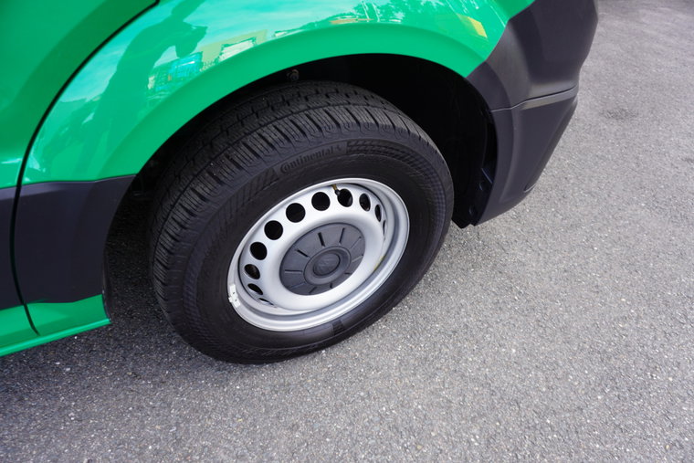Vehicle Image 21