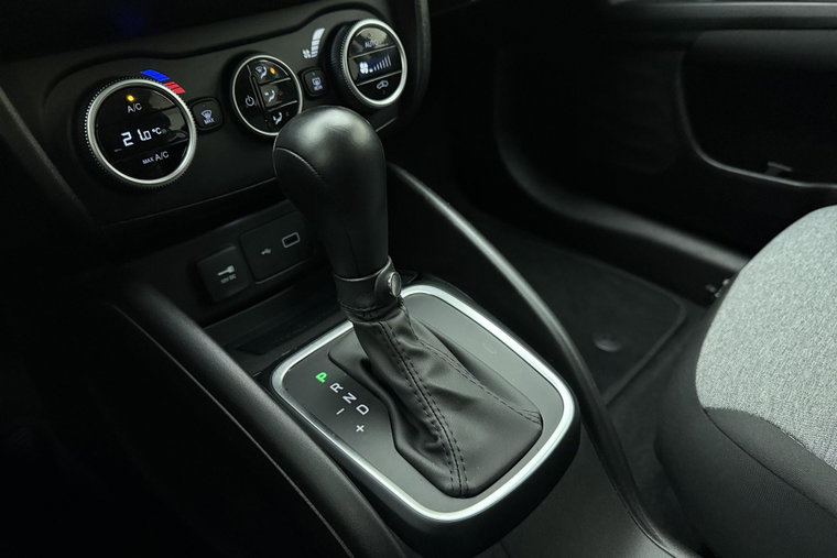 Vehicle Image 27