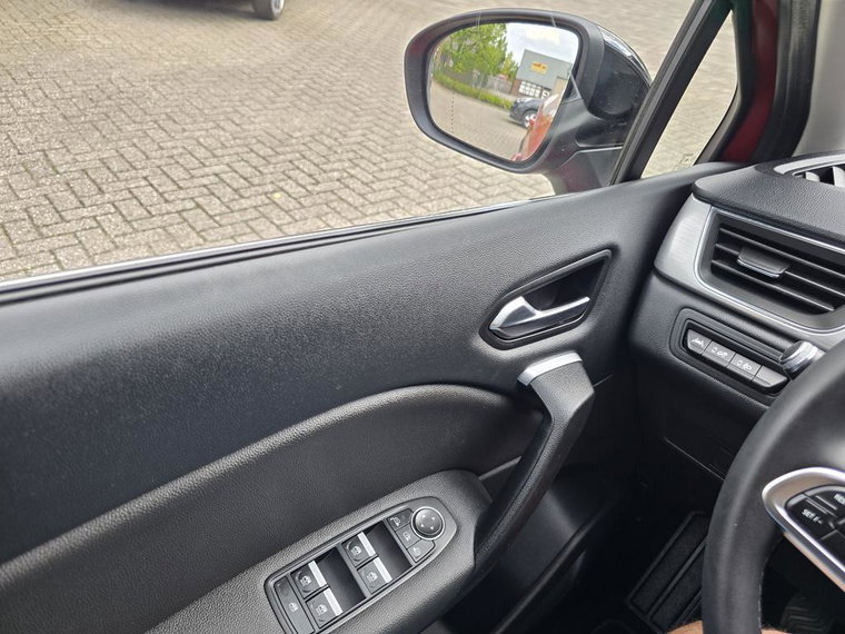 Vehicle Image 27