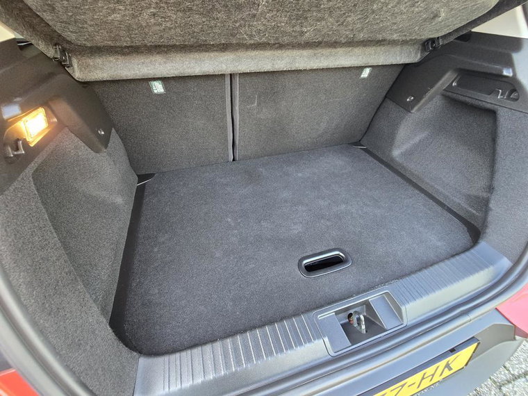 Vehicle Image 33