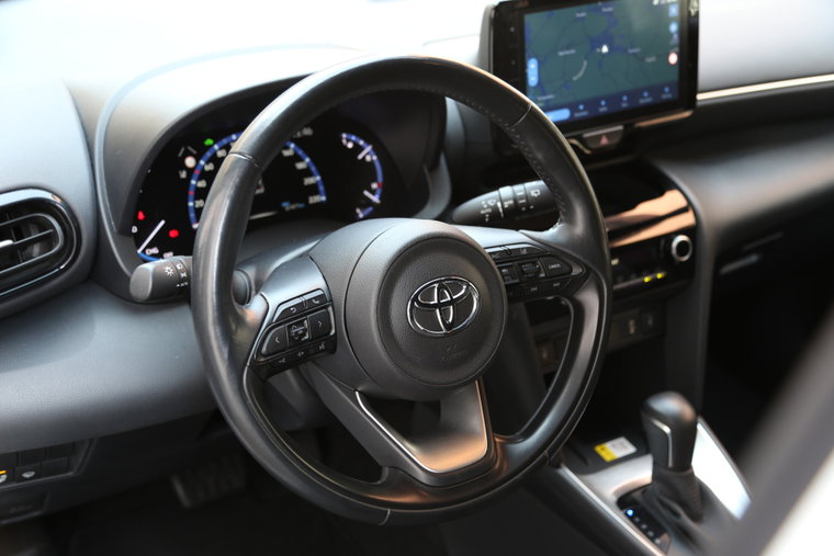 Vehicle Image 9