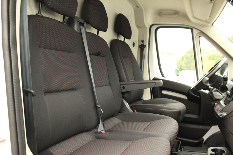 Vehicle Image 16