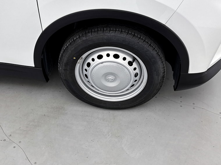 Vehicle Image 38