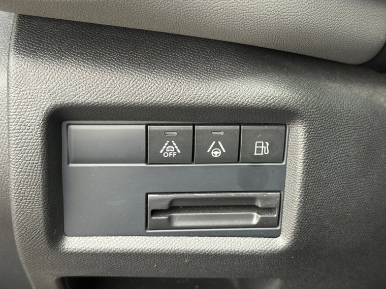 Vehicle Image 26