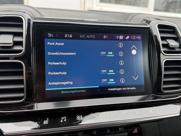 Vehicle Image 38