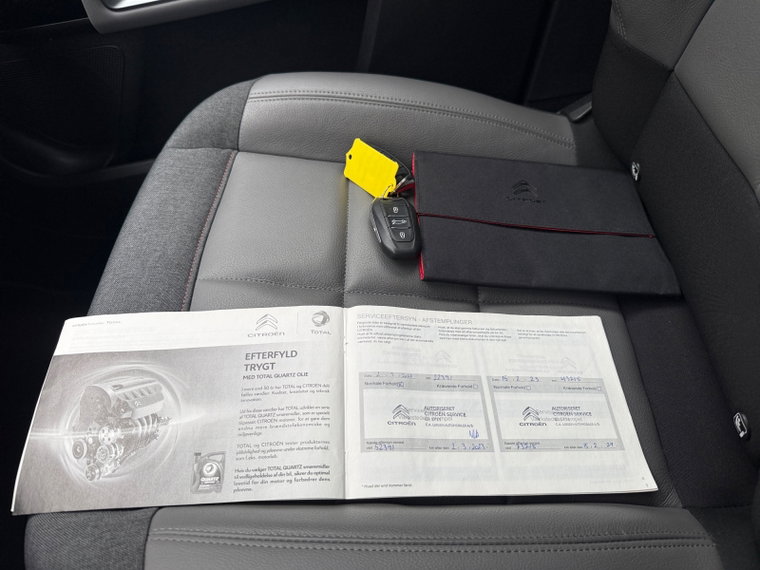 Vehicle Image 45