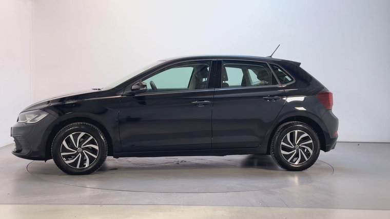 Vehicle Image 14