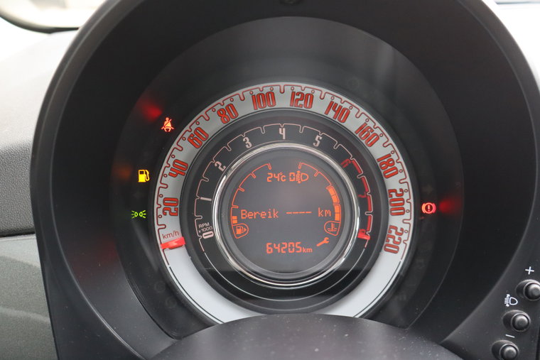 Vehicle Image 25